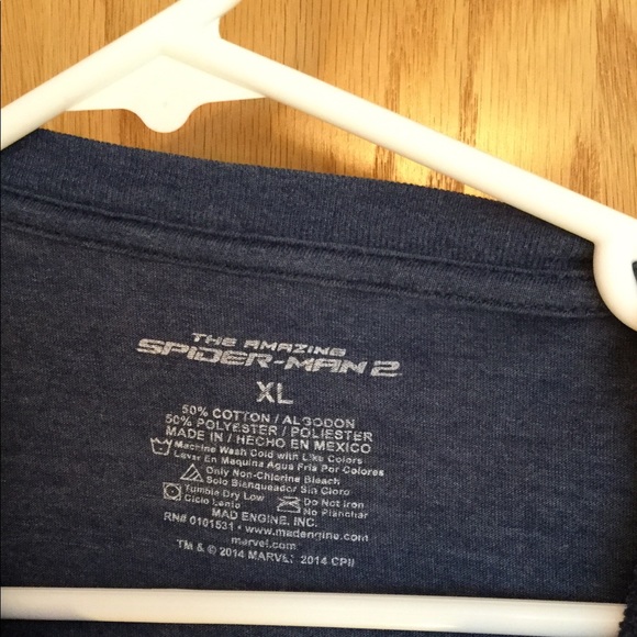 Vintage Spider man men’s shirt - Picture 3 of 3